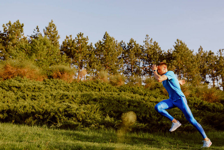 6个赛季，一共打214场！恩比德如果和他比，简直就是铁人.